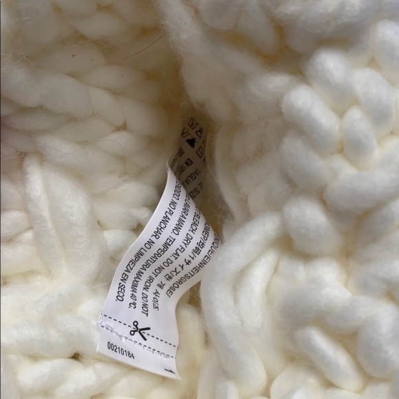 Forever 21 white chunky cable knit beanie main image 5